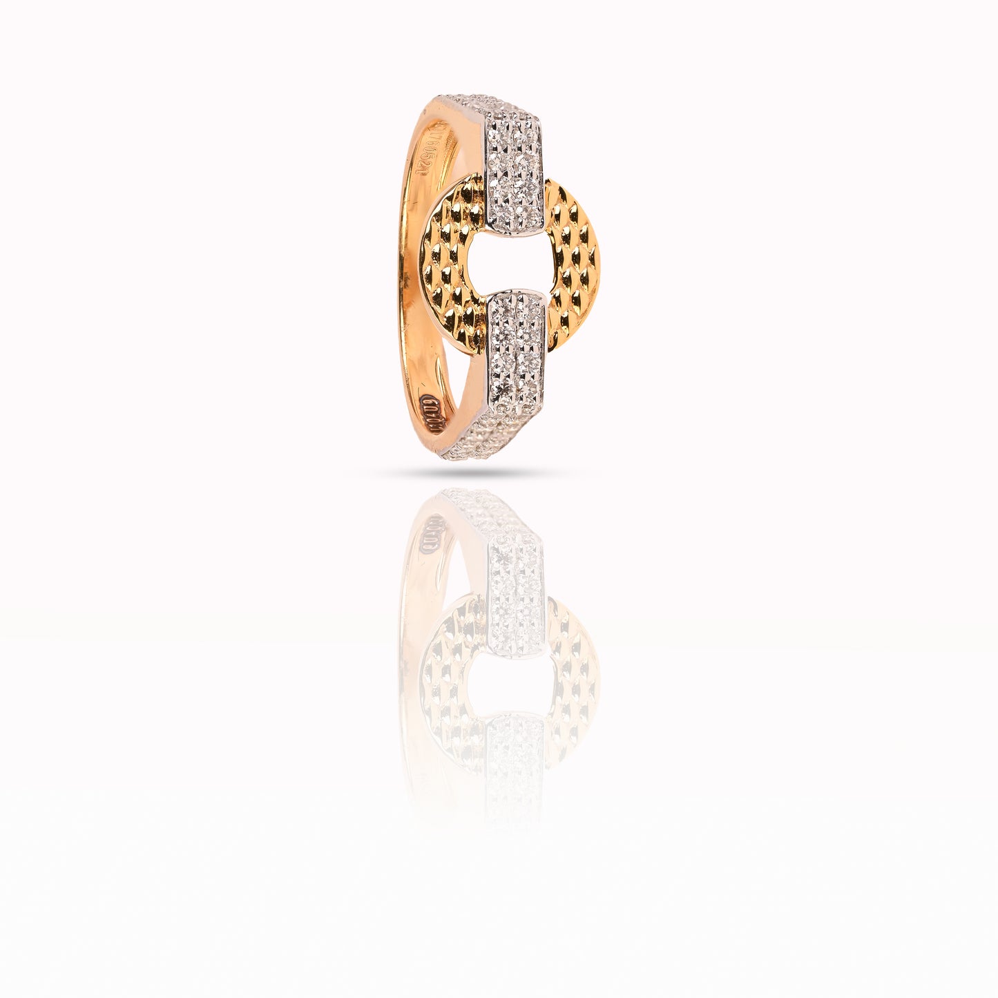 Magic Embraced Circle Classic Ring
