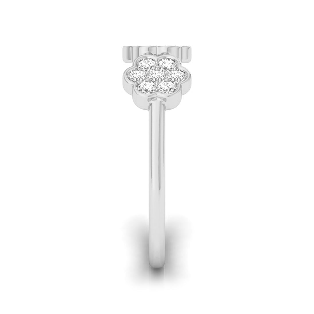 Magic Luxury in Bloom Diamond Ring