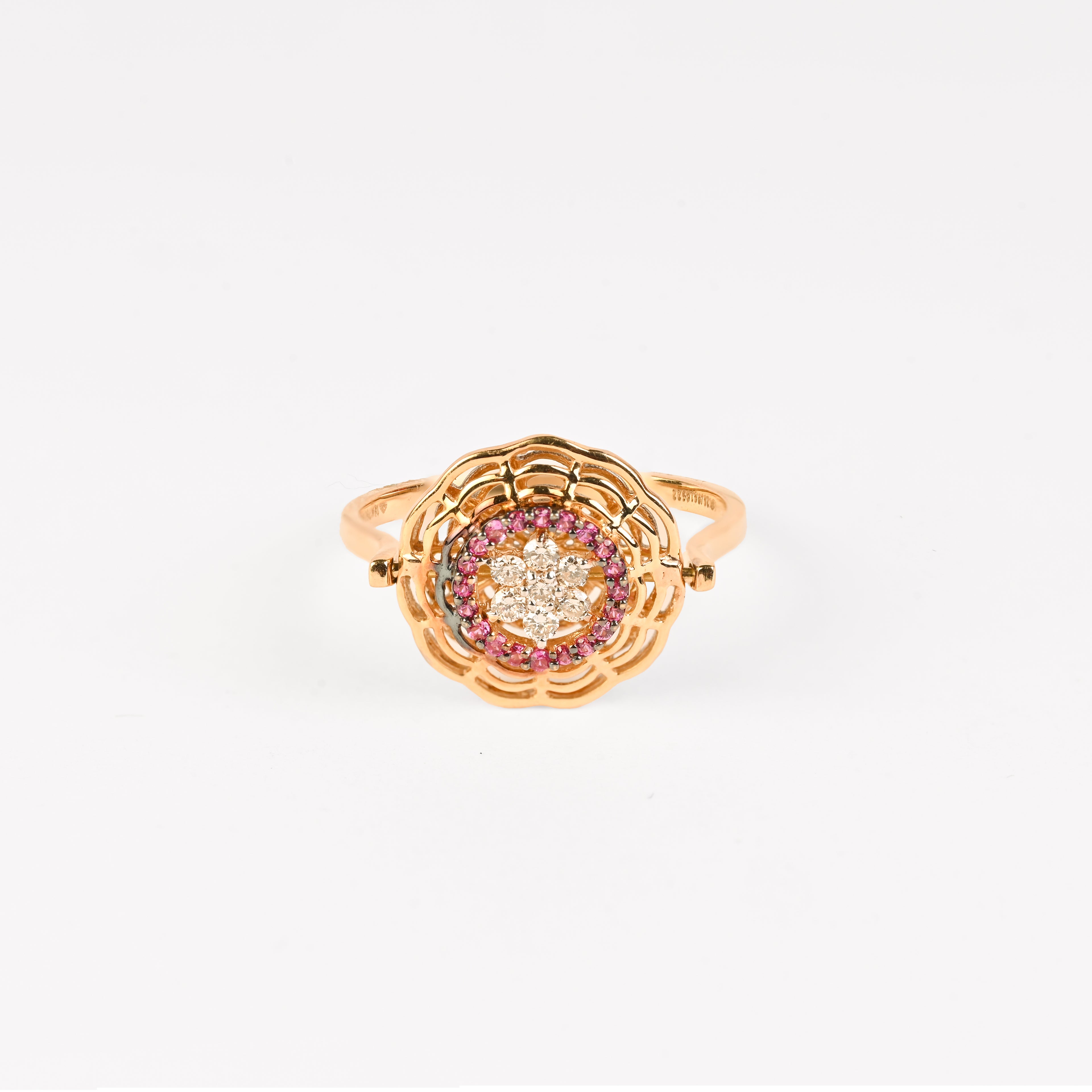 Magic Whippy Diamond Studded Daisy Gold Ring