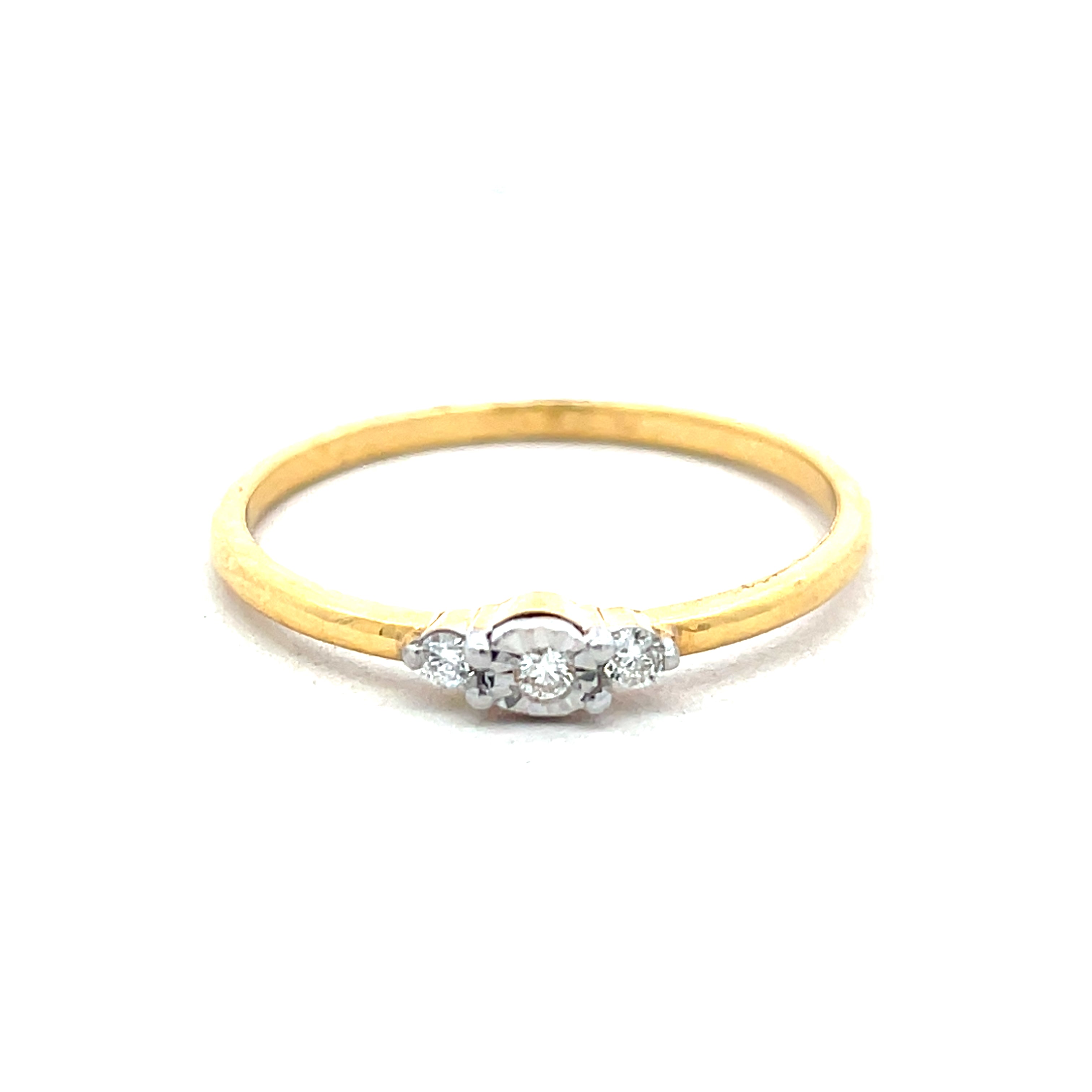 Yellow Gold Ring with Round Brilliant Cut Diamonds