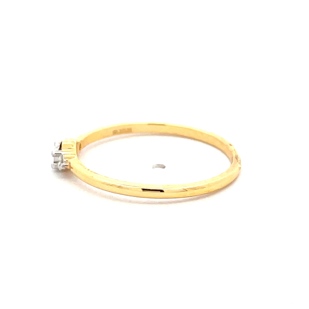 Yellow Gold Ring with Round Brilliant Cut Diamonds
