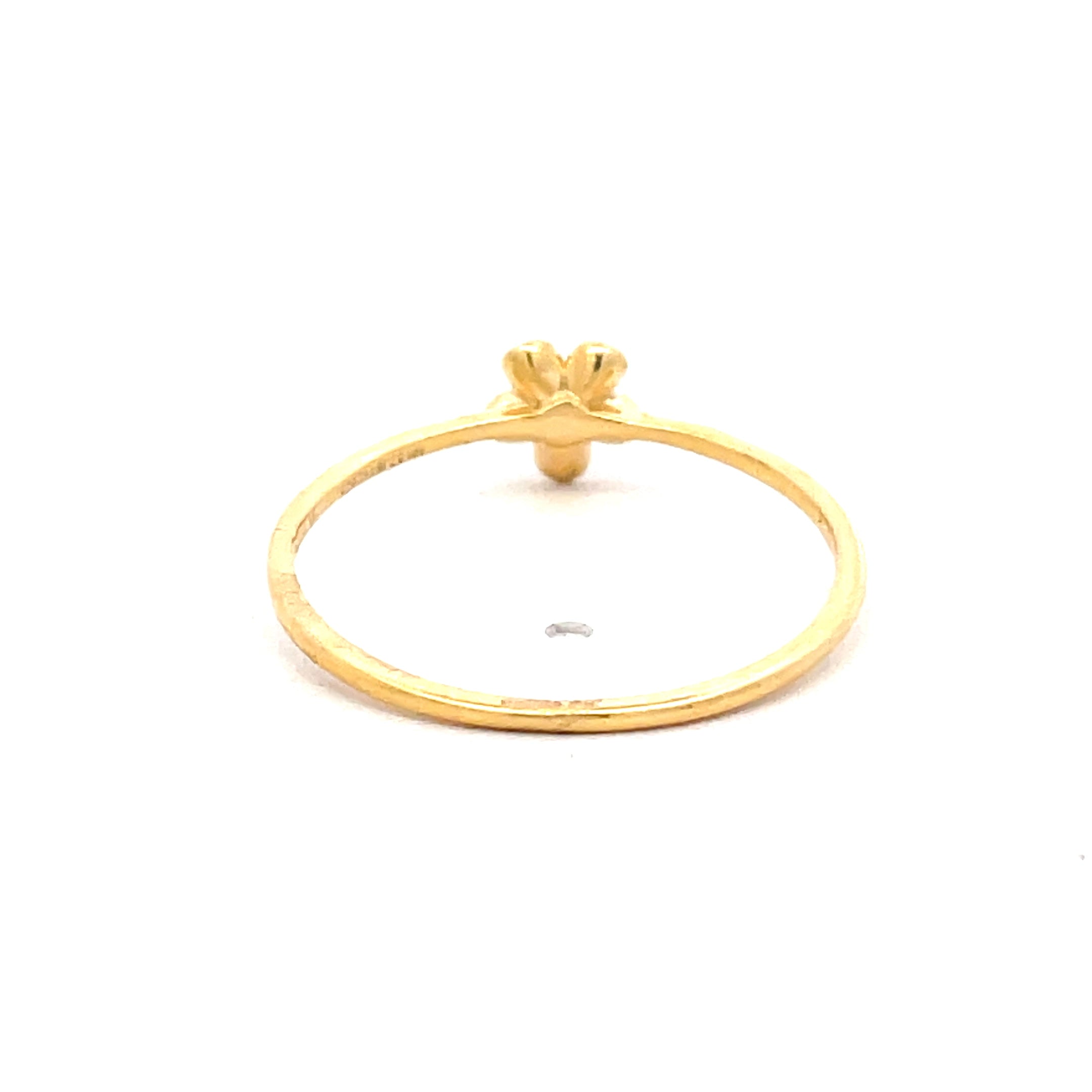 Yellow Gold Solitaire Ring with Round Cut Diamond
