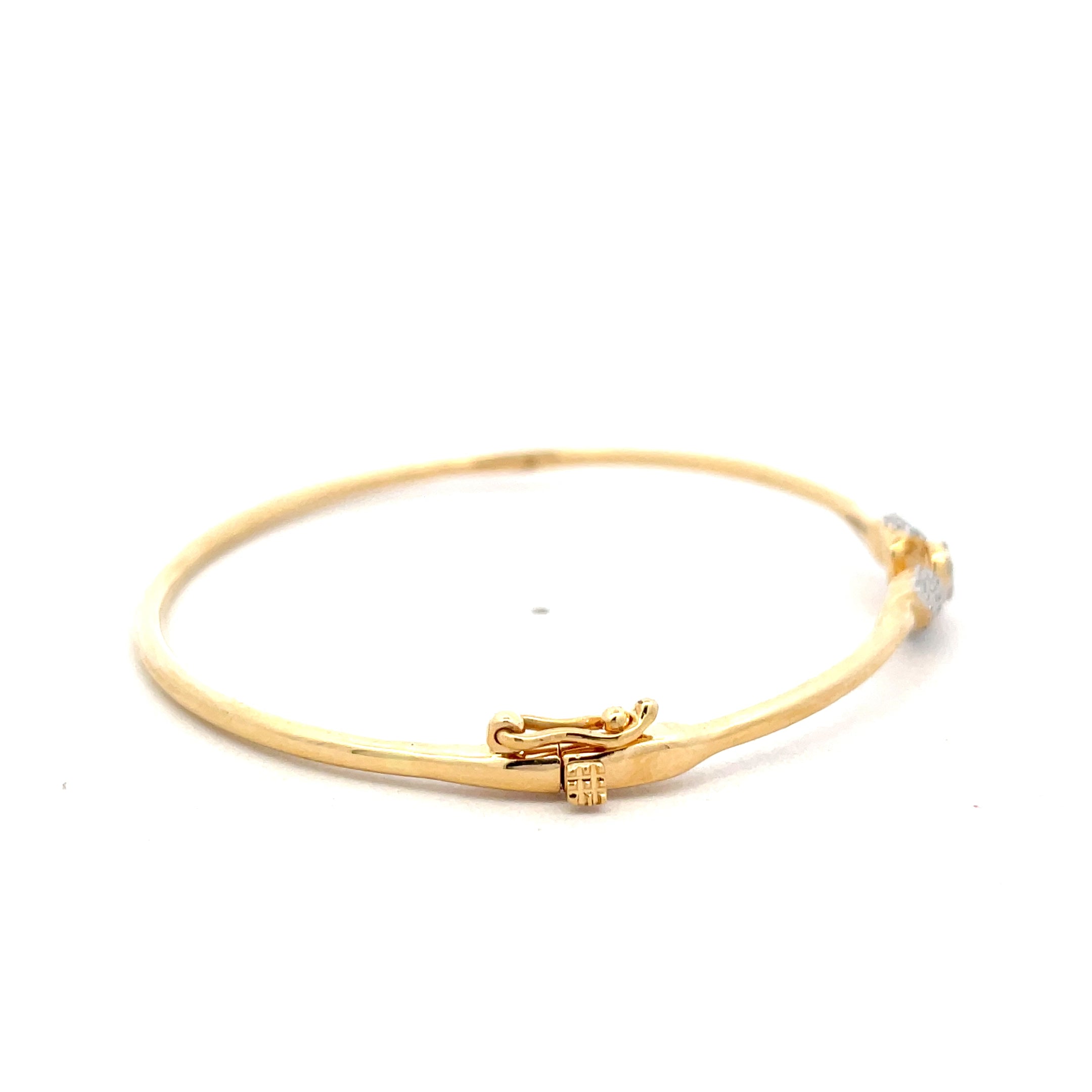 14k Yellow Gold Bangle with Round Brilliant Cut Diamond