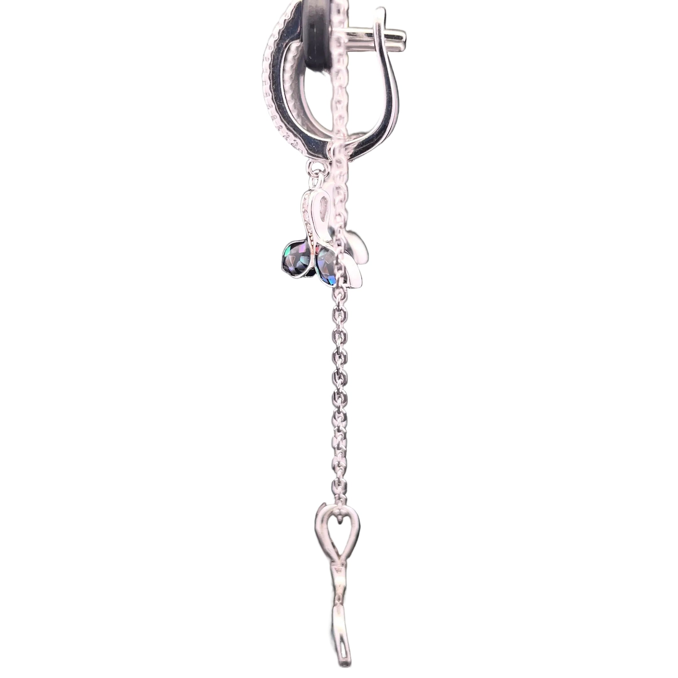 Whale tail pendent set