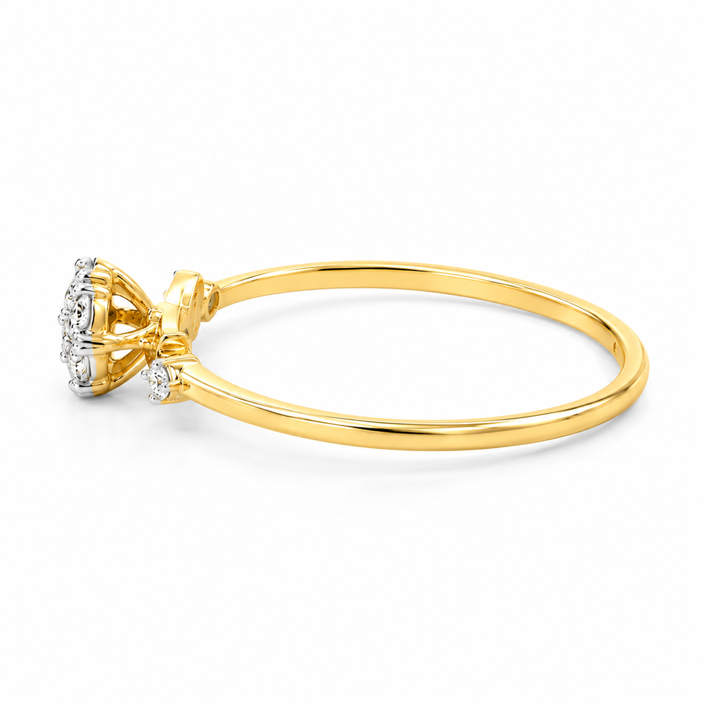 Twinkle Halo Diamond Ring