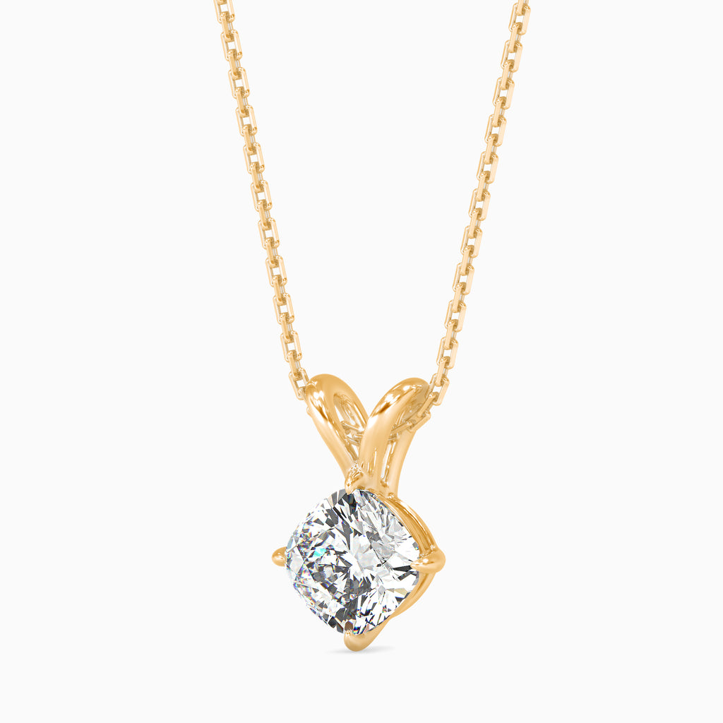 Magic Gleaming Perfection: Pendant with Diamond Brilliance