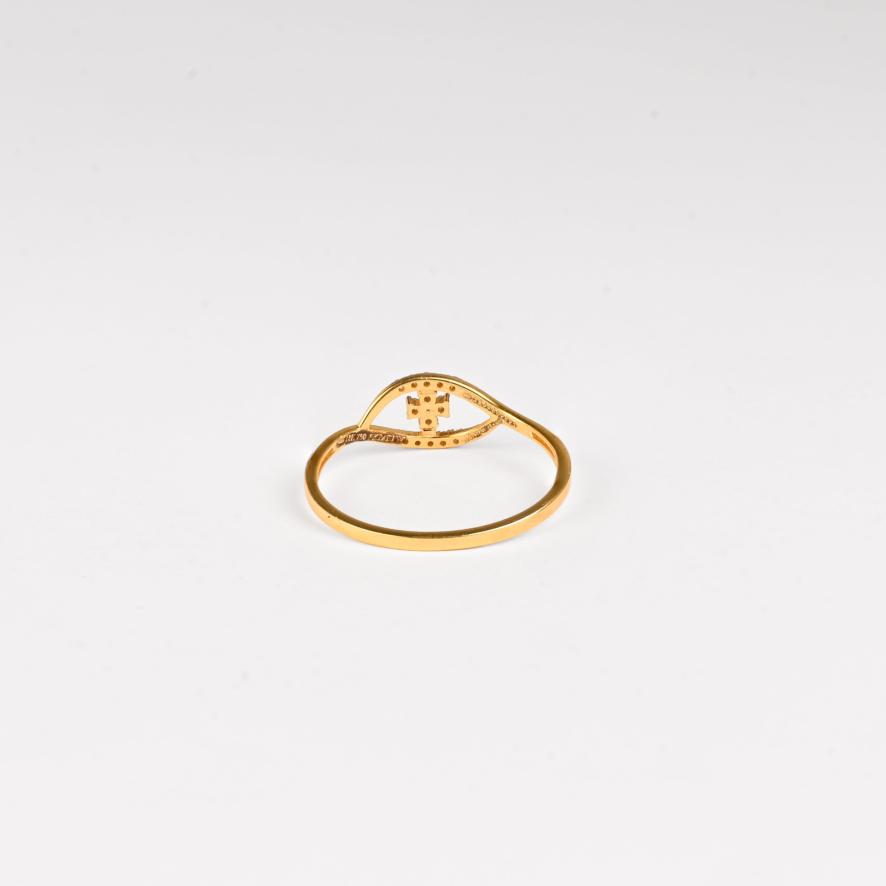 Magic Eye Shaped Diamond Ring
