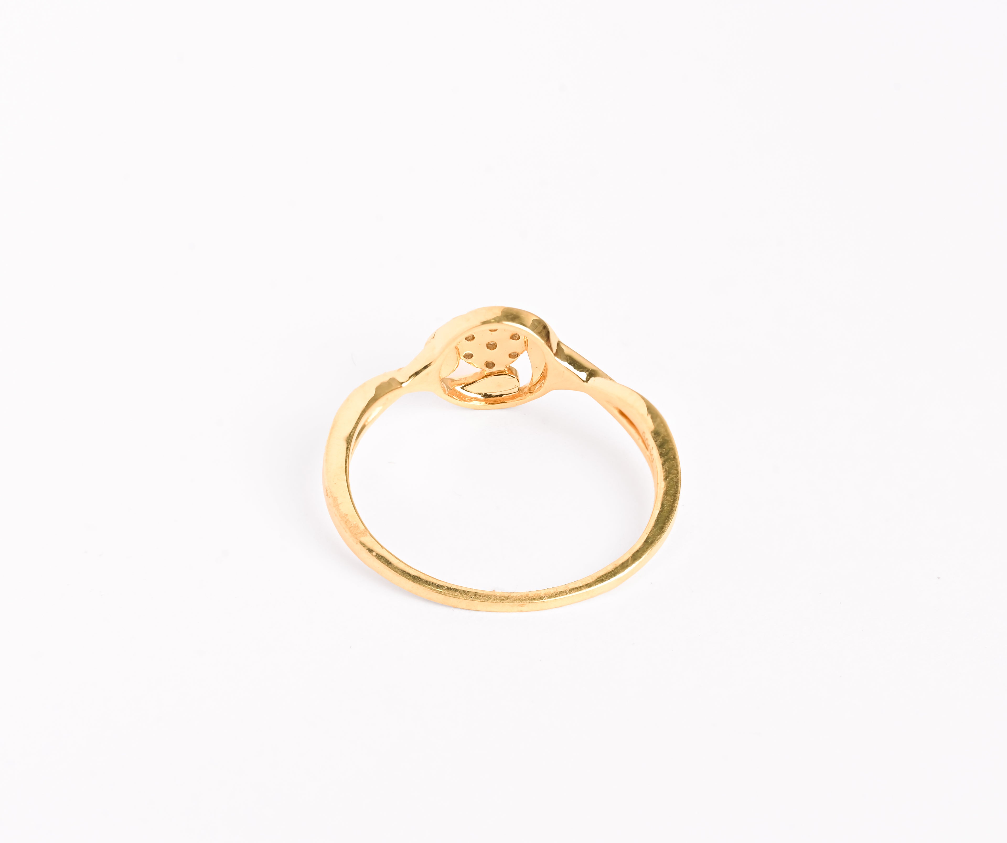 Magic Radiant Encircled Gold Ring