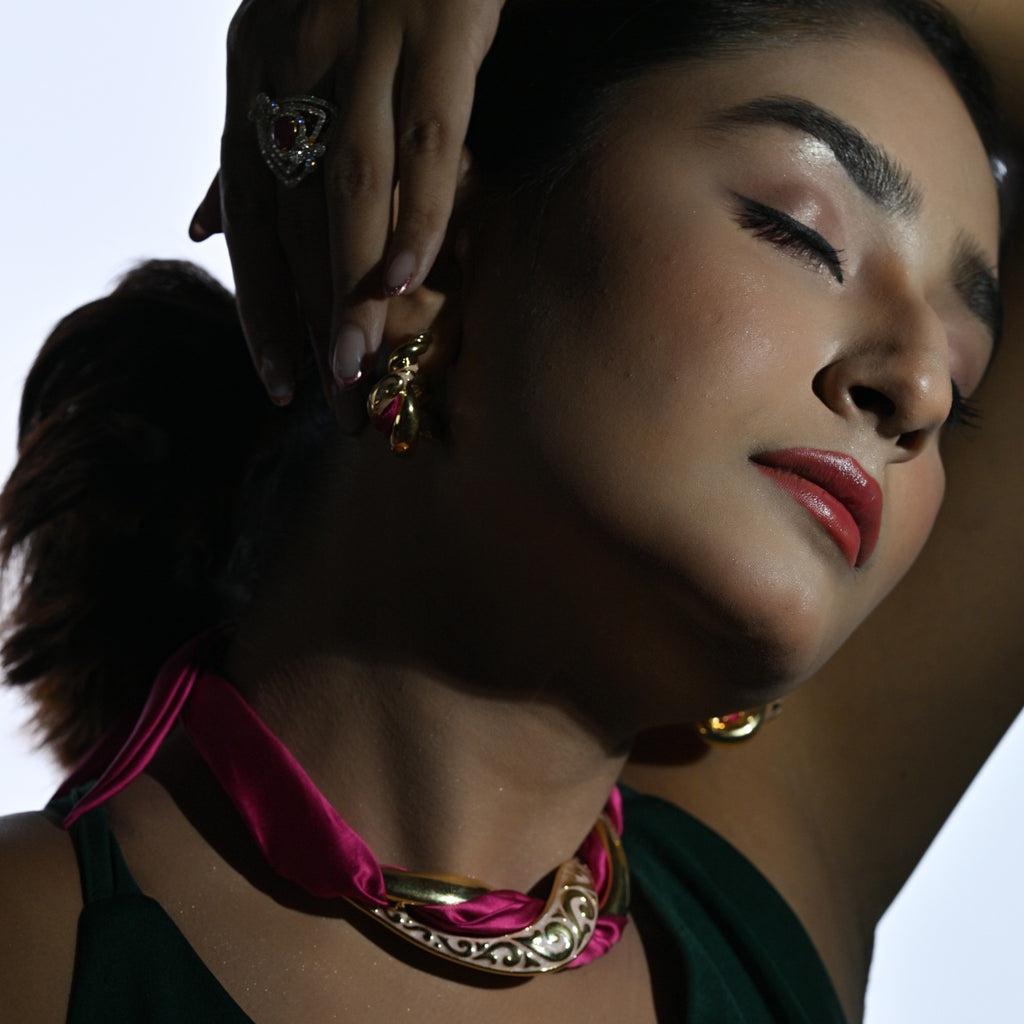 The Golden Twist Necklace