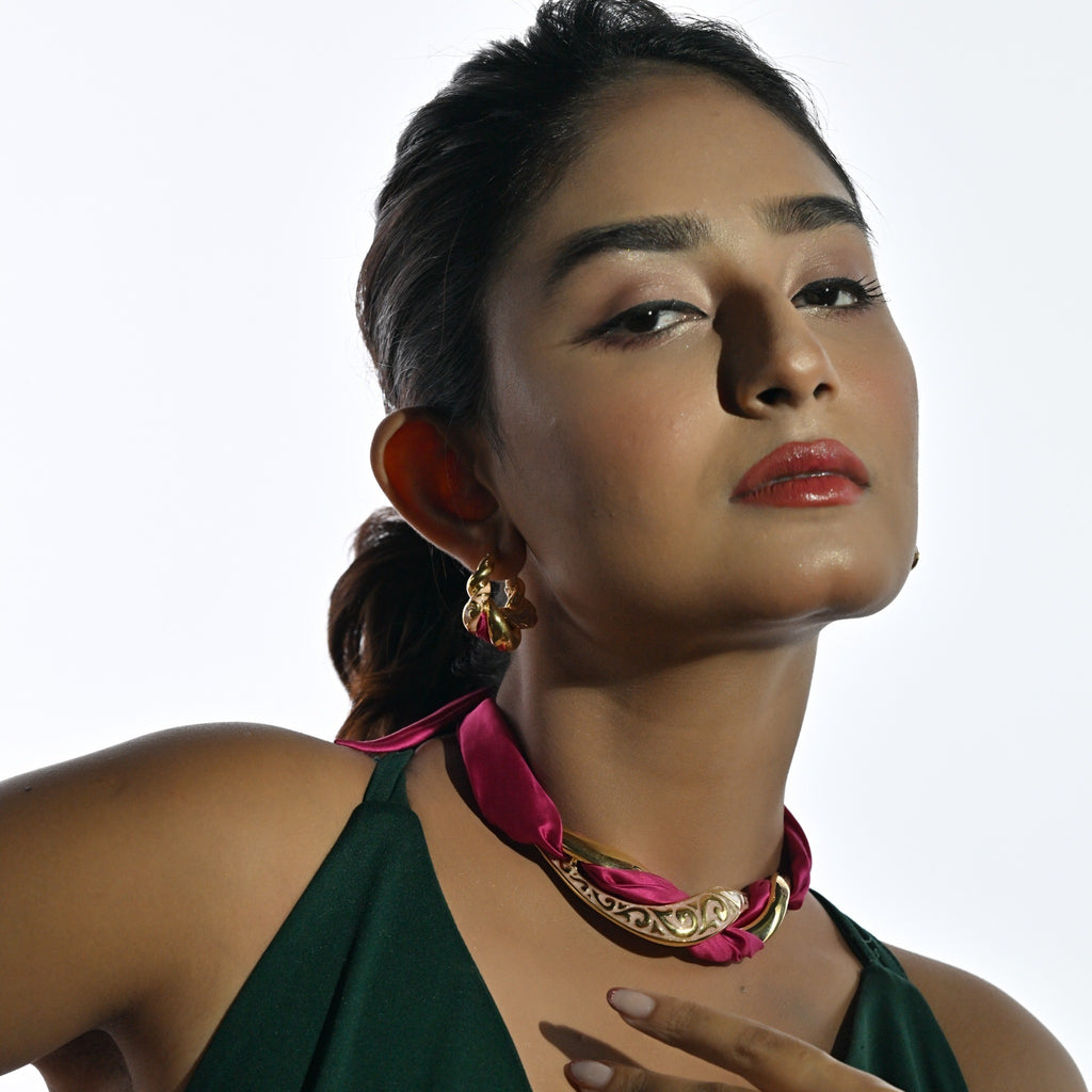 The Golden Twist Necklace