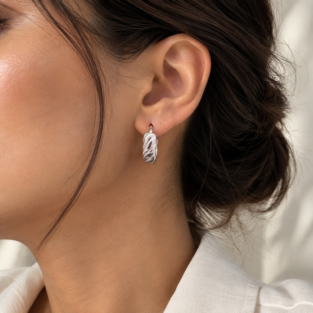 Twist hoop earrings