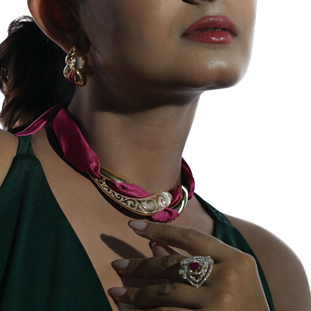 The Golden Twist Earings