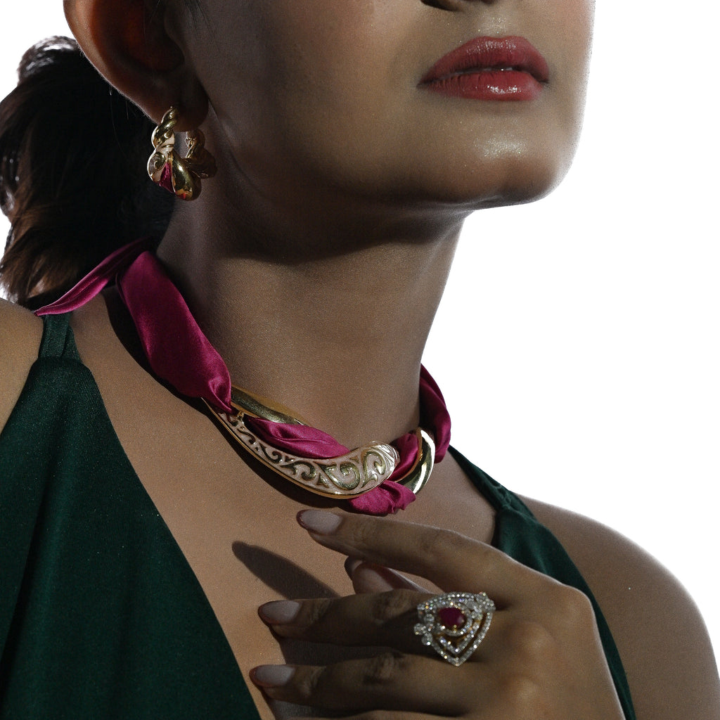 The Golden Twist Earings